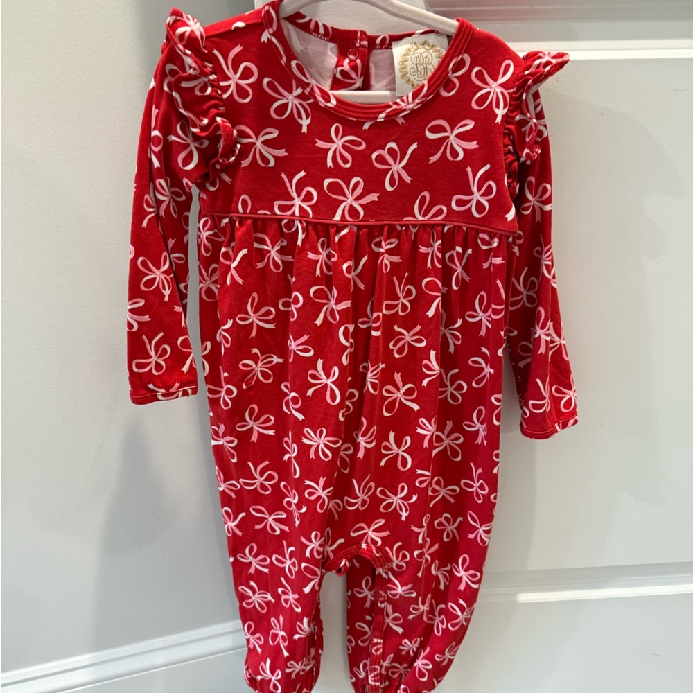 The Beaufort Bonnet Company Red and White Bow